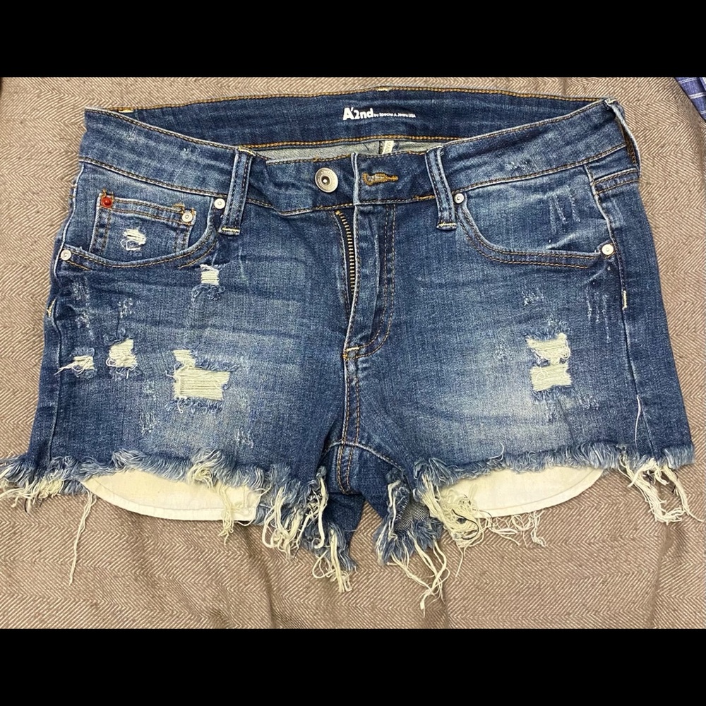 Short demon shorts with fringe!
